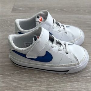 Nike court legacy Sneakers size 8c